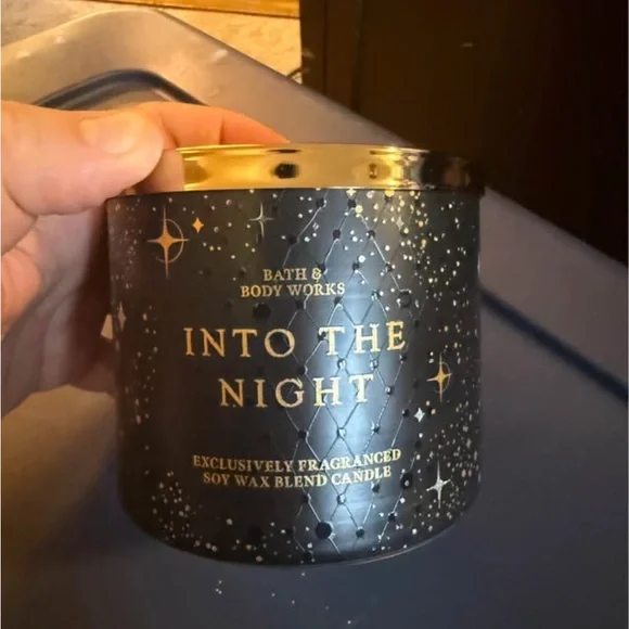 Bath & Body Works Into the Night Candle - Black and Gold - Picture 1 of 4